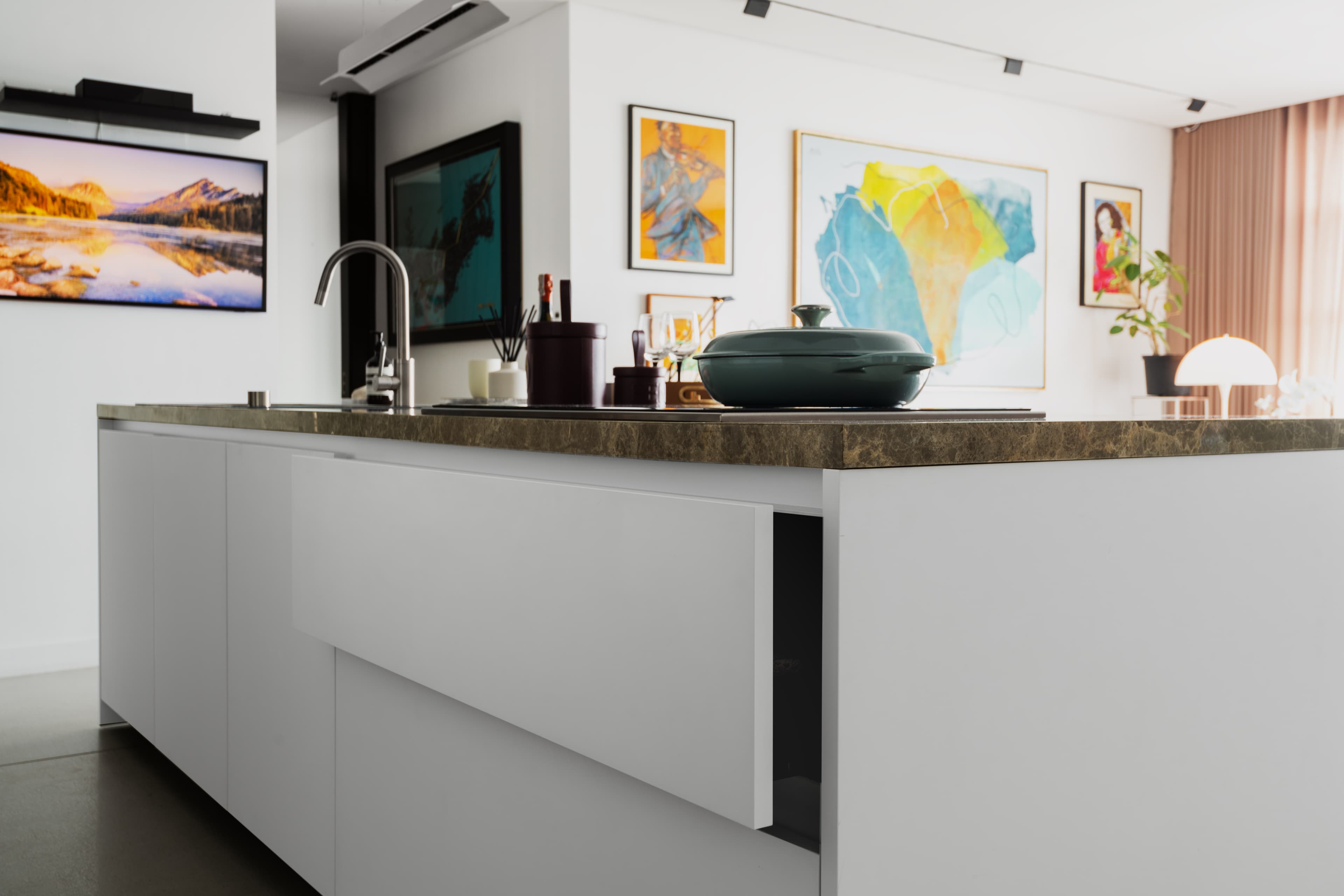 Xila and Hide Kitchens Makati City 5